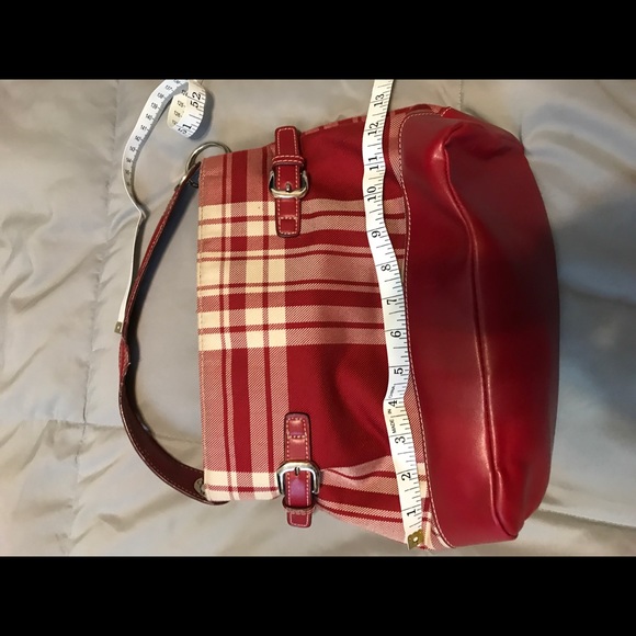 Cute Tommy Hilfiger purse - Picture 4 of 7